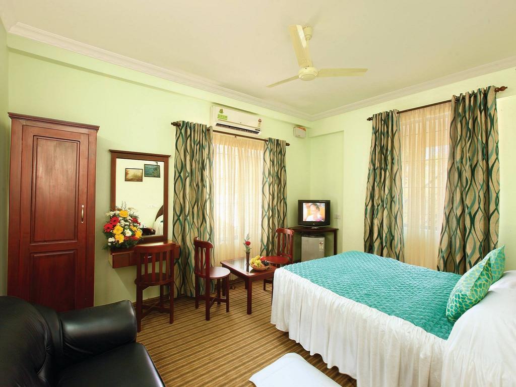 Sm Regency Kochi Bilik gambar